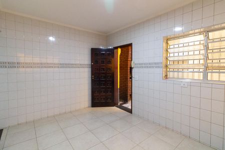 Casa para alugar com 180m², 4 quartos e 2 vagas Casa para alugar com 180m², 4 quartos e 2 vagasCozinha