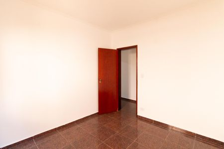 Casa para alugar com 180m², 4 quartos e 2 vagas Casa para alugar com 180m², 4 quartos e 2 vagasQuarto 2