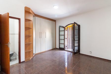 Casa para alugar com 180m², 4 quartos e 2 vagas Casa para alugar com 180m², 4 quartos e 2 vagasQuarto 4 - Suíte