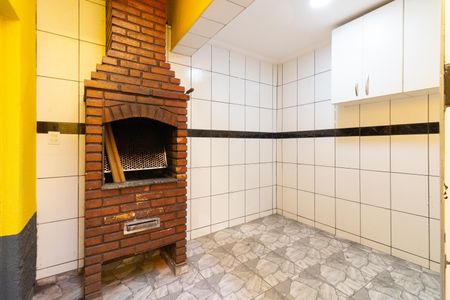 Casa para alugar com 180m², 4 quartos e 2 vagas Casa para alugar com 180m², 4 quartos e 2 vagasÁrea de Serviço - Churrasqueira