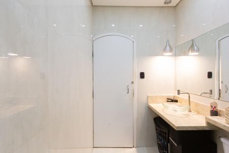 Casa à venda com 298m², 2 quartos e 2 vagas Casa à venda com 298m², 2 quartos e 2 vagasBanheiro 2