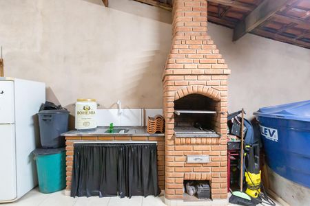 Casa à venda com 298m², 2 quartos e 2 vagas Casa à venda com 298m², 2 quartos e 2 vagasEspaço Gourmet