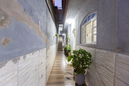 Casa à venda com 298m², 2 quartos e 2 vagas Casa à venda com 298m², 2 quartos e 2 vagasÁrea Externa