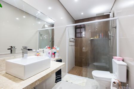 Casa à venda com 298m², 2 quartos e 2 vagas Casa à venda com 298m², 2 quartos e 2 vagasBanheiro 1