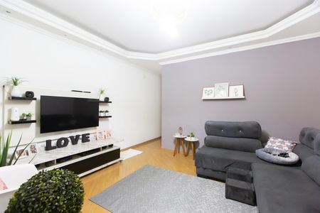 Casa à venda com 298m², 2 quartos e 2 vagas Casa à venda com 298m², 2 quartos e 2 vagasSala