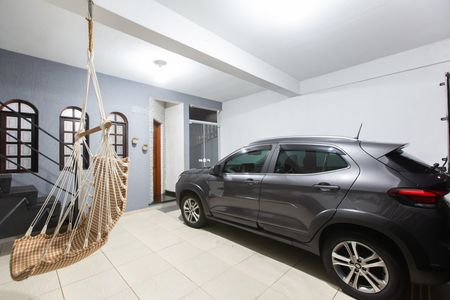 Casa à venda com 298m², 2 quartos e 2 vagas Casa à venda com 298m², 2 quartos e 2 vagasGaragem