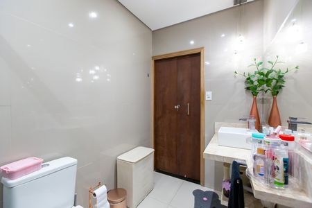 Casa à venda com 298m², 2 quartos e 2 vagas Casa à venda com 298m², 2 quartos e 2 vagasBanheiro 1