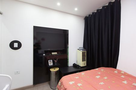 Casa à venda com 298m², 2 quartos e 2 vagas Casa à venda com 298m², 2 quartos e 2 vagasQuarto 2