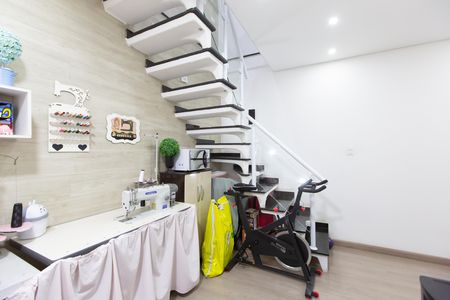 Casa à venda com 298m², 2 quartos e 2 vagas Casa à venda com 298m², 2 quartos e 2 vagasQuarto de Serviço