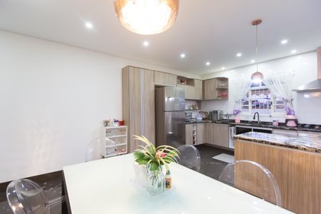 Casa à venda com 298m², 2 quartos e 2 vagas Casa à venda com 298m², 2 quartos e 2 vagasSala de Jantar