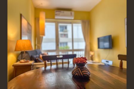 Apartamento para alugar com 60m², 1 quarto e 1 vagaSala