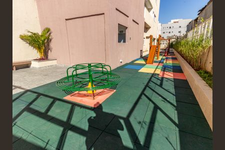 Apartamento à venda com 55m², 2 quartos e 1 vaga Apartamento à venda com 55m², 2 quartos e 1 vagaÁrea comum - Playground