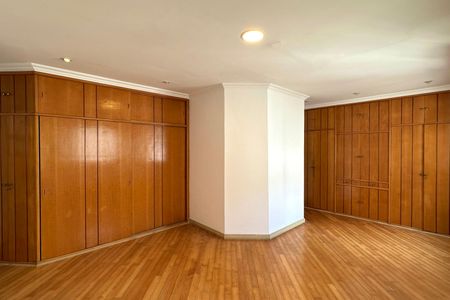 Apartamento à venda com 272m², 4 quartos e 2 vagasSuíte 01