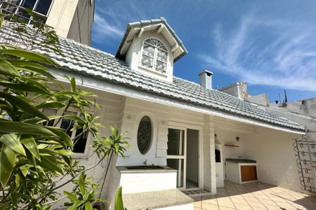 Apartamento à venda com 272m², 4 quartos e 2 vagasÁrea externa