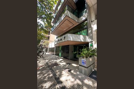 Apartamento à venda com 272m², 4 quartos e 2 vagasFachada