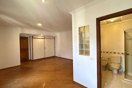 Apartamento à venda com 272m², 4 quartos e 2 vagasSuíte 03