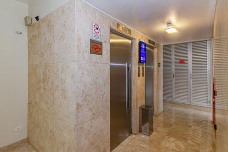 Apartamento para alugar com 57m², 2 quartos e 1 vaga Apartamento para alugar com 57m², 2 quartos e 1 vagaHall social