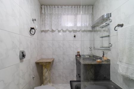 Apartamento à venda com 105m², 2 quartos e 2 vagas Apartamento à venda com 105m², 2 quartos e 2 vagasBanheiro Social