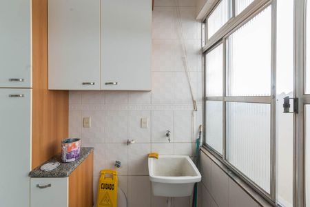 Apartamento à venda com 105m², 3 quartos e 1 vagaÁrea de Serviço