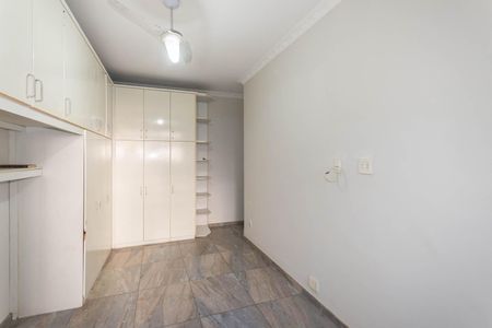 Apartamento à venda com 105m², 3 quartos e 1 vagaQuarto 2