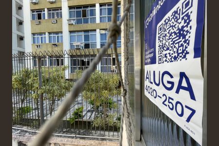 Apartamento à venda com 105m², 3 quartos e 1 vagaPlaquinha