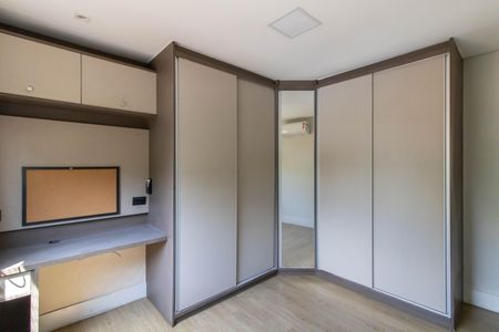 Apartamento à venda com 200m², 3 quartos e 3 vagasSuíte 3