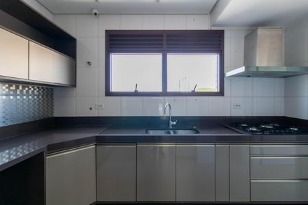 Apartamento à venda com 200m², 3 quartos e 3 vagasCozinha