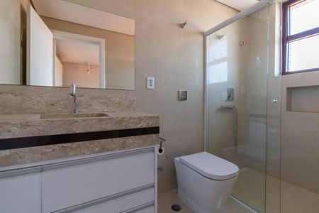 Apartamento à venda com 200m², 3 quartos e 3 vagasBanheiro da Suíte 2