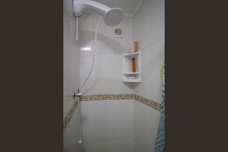 Banheiro de apartamento à venda com 1 quarto, 26m² em Centro Histórico, Porto Alegre