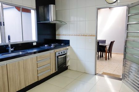 Casa à venda com 149m², 3 quartos e 3 vagasCozinha