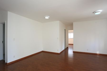 Apartamento para alugar com 75m², 2 quartos e 2 vagas Apartamento para alugar com 75m², 2 quartos e 2 vagasSala