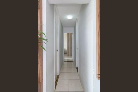 Sala de apartamento à venda com 2 quartos, 55m² em Parada de Lucas, Rio de Janeiro
