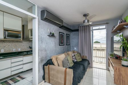 Apartamento à venda com 55m², 2 quartos e 1 vaga Apartamento à venda com 55m², 2 quartos e 1 vagaSala