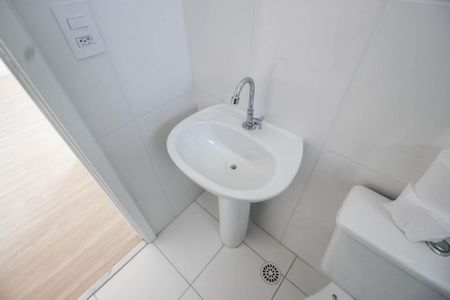 Apartamento à venda com 41m², 2 quartos e 2 vagas Apartamento à venda com 41m², 2 quartos e 2 vagasBanheiro