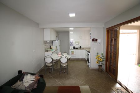 Sala/Cozinha de casa à venda com 3 quartos, 120m² em Vila Dionisia, São Paulo
