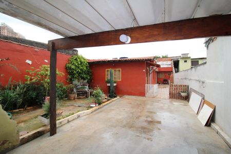 Casa à venda com 120m², 3 quartos e 4 vagasQuintal