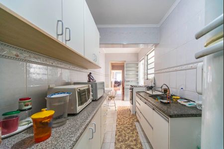 Casa à venda com 140m², 2 quartos e 2 vagas Casa à venda com 140m², 2 quartos e 2 vagasCozinha