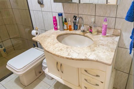 Casa à venda com 140m², 2 quartos e 2 vagas Casa à venda com 140m², 2 quartos e 2 vagasBanheiro 1