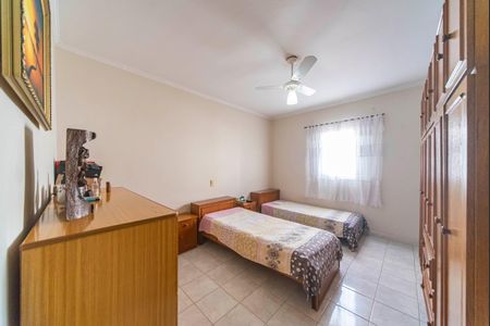 Quarto 2 de casa à venda com 2 quartos, 140m² em Vila Scarpelli, Santo André