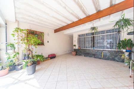 Casa à venda com 140m², 2 quartos e 2 vagas Casa à venda com 140m², 2 quartos e 2 vagasGaragem