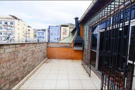 Casa para alugar com 180m², 2 quartos e sem vagaSacada