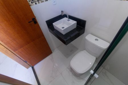 Casa à venda com 100m², 3 quartos e 2 vagasBanheiro 1