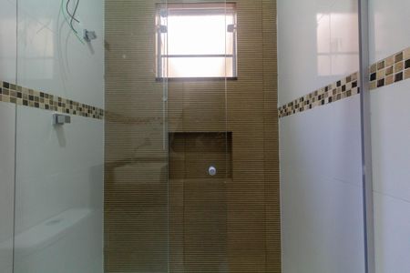 Casa à venda com 100m², 3 quartos e 2 vagasBanheiro 2