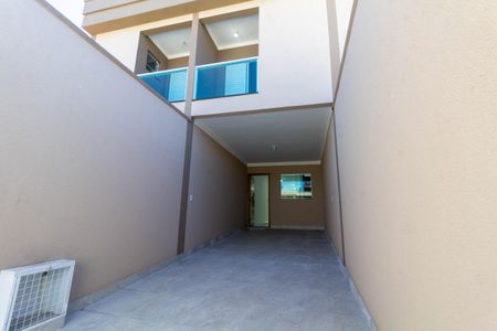 Casa à venda com 100m², 3 quartos e 2 vagasGaragem