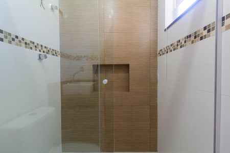 Casa à venda com 100m², 3 quartos e 2 vagasBanheiro 1