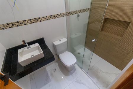 Casa à venda com 100m², 3 quartos e 2 vagasBanheiro 2