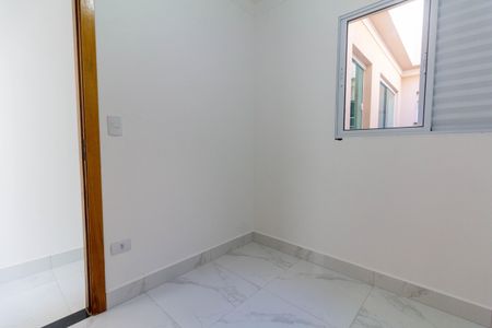 Casa à venda com 100m², 3 quartos e 2 vagasQuarto 2