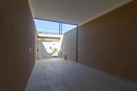 Casa à venda com 100m², 3 quartos e 2 vagasGaragem