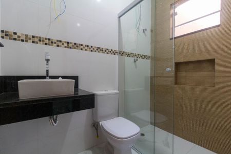 Casa à venda com 100m², 3 quartos e 2 vagasBanheiro 2