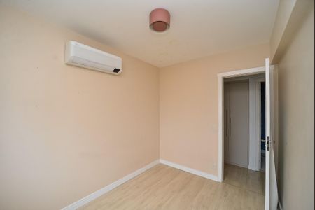 Apartamento à venda com 67m², 3 quartos e 1 vagaQuarto 2